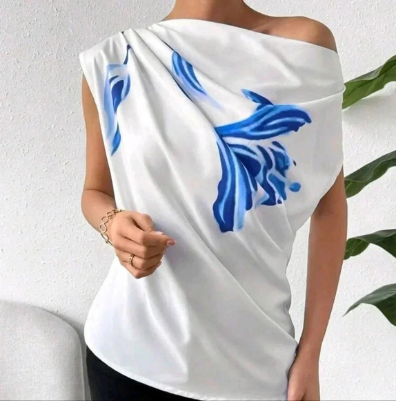 Women's Floral Printed Ruffle Asymmetrical Neck Blouse - Picture 3 of 5